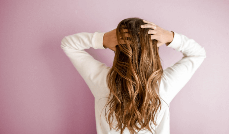 Cómo cuidar el pelo en verano – 8 tips